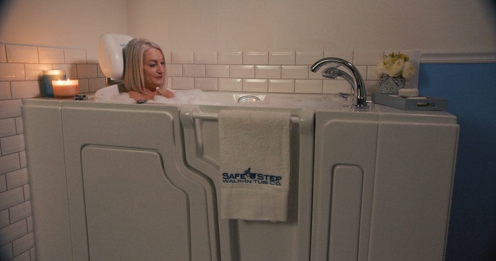 Walk In Tubs Beneficial For Seniors, Walk In Bathtubs For Senior Citizens