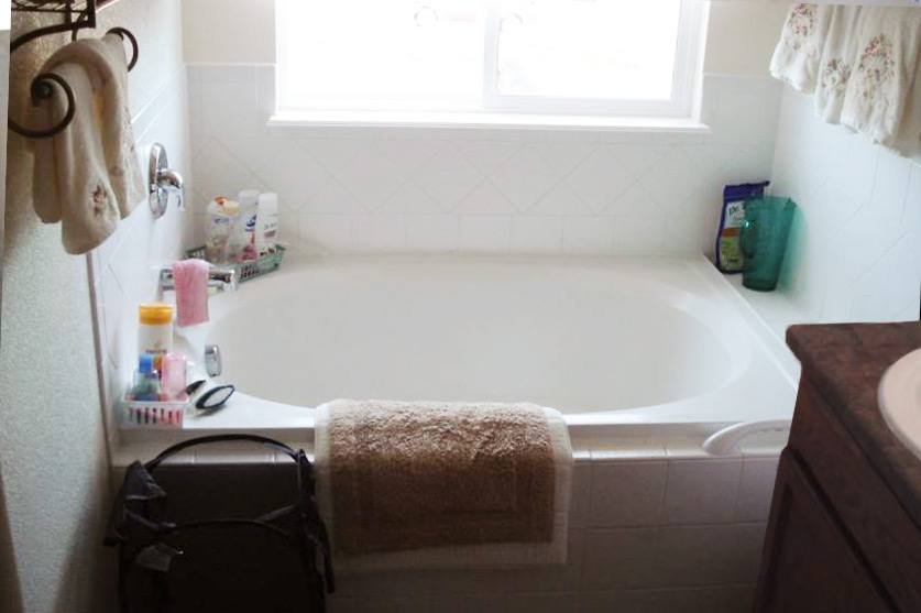 Step Tub Before-After Bathroom - Before