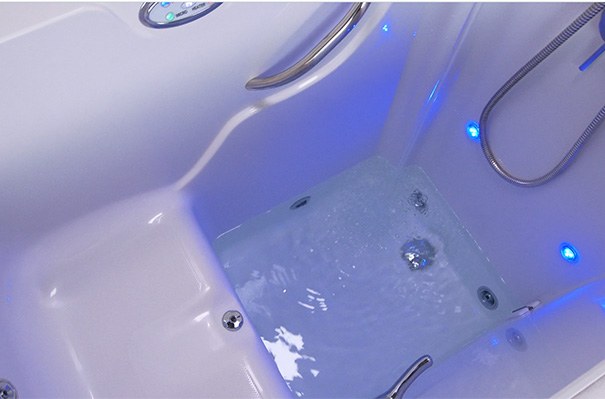 Walk-In Bathtub with Rapid Fill Faucet