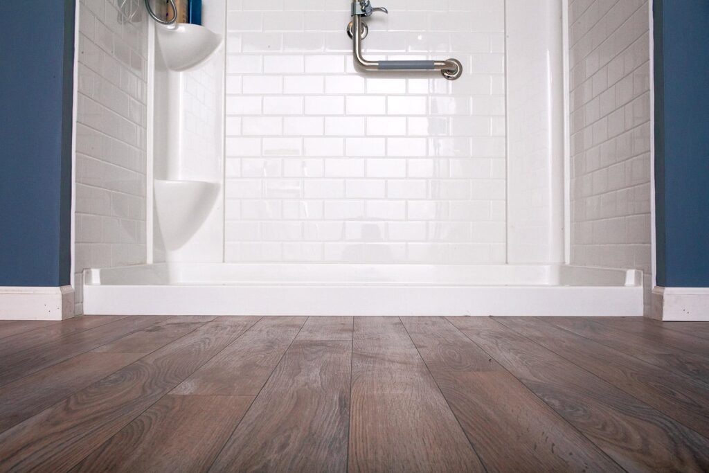 low-threshold base for walk-in shower