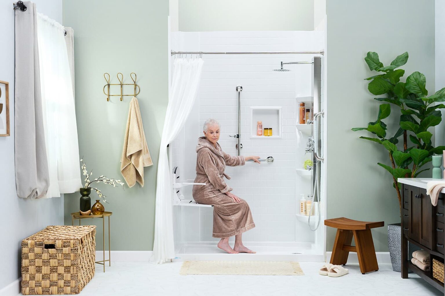 Walk-In Shower vs. Roll-In Shower: Key Differences | Safe Step Blog