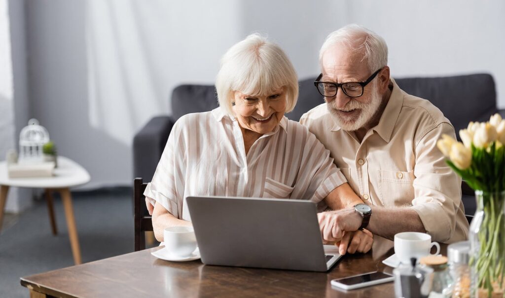 couple on computer