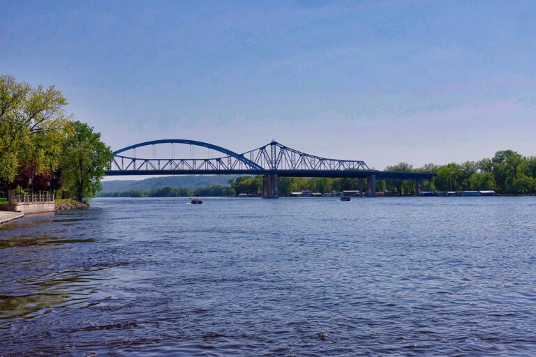 La Crosse, WI